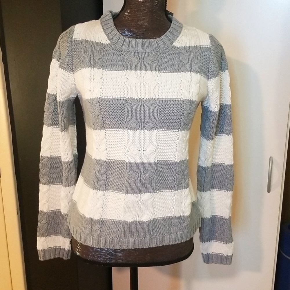 Old Navy Sweater